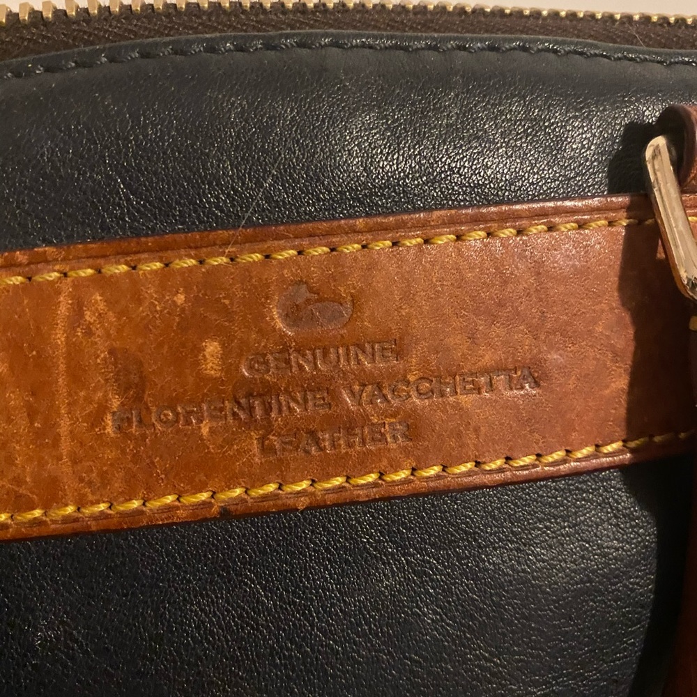 Navy Leather Dooney & Bourke Crossbody Bag - Picture 5 of 7